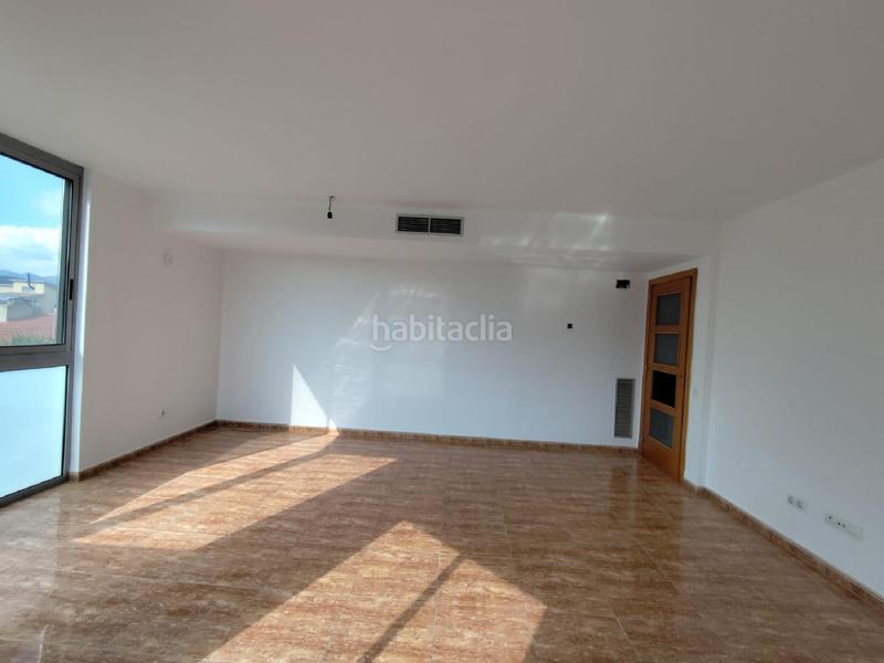 Foto 9e916789-afc8-42a8-8e55-cc24e36a3a95. Piso montserrat sn en Hostalets de Pierola (Els)