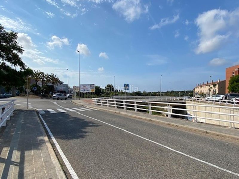 Foto e7a6f5be-e321-4e77-98d5-016d887e2c0e. Local comercial a Centre Vendrell (El)