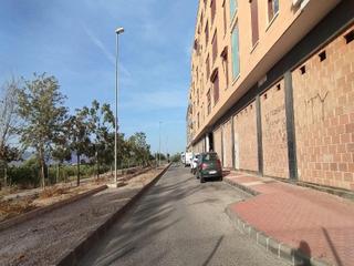 Locale commerciale in Los Ramos. Edificio atalaya centro fase i