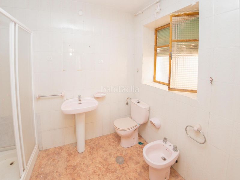 Foto 857a806d-d868-46ab-b567-a0a5b525af6b. Pis a Albuñol