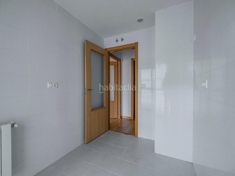 Foto c0f0f2cd-7242-4a0c-b4ea-bf5760e015ec. Pis amb aparcament a Sónsoles Ávila