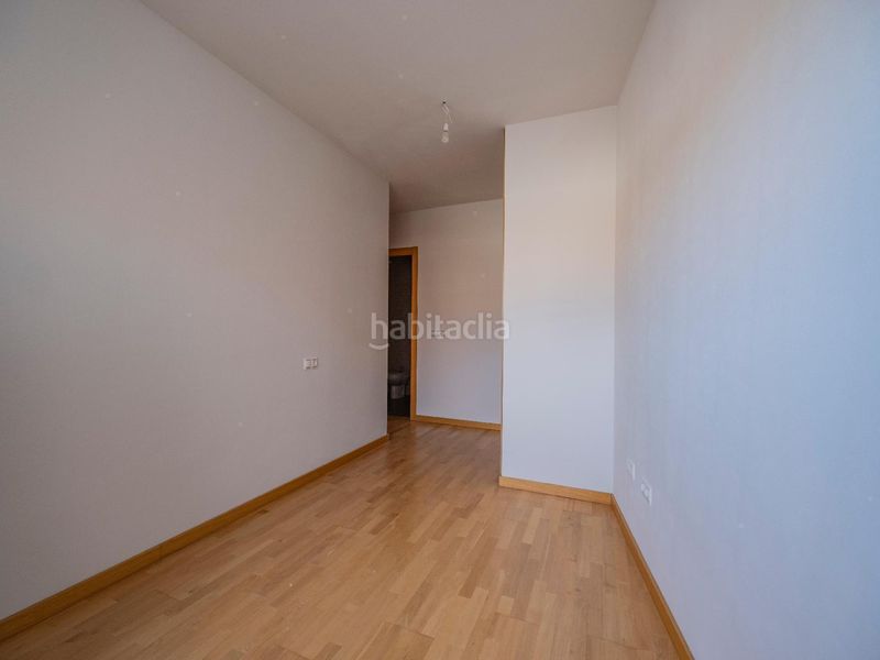 Foto c0e1ac05-d599-4e11-af01-36df00e774c2. Pis amb aparcament a Sónsoles Ávila