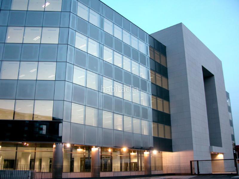 Foto 28602536-dc27-4c88-a93a-2c8dac98b505. Oficina cl trespaderne 10 en Aeropuerto Madrid