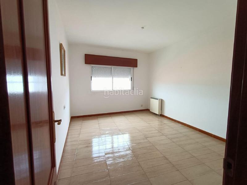 Foto 0f93e6e8-85e3-4c74-be23-a3cb377af40c. Piso rua pinzon sn en Camariñas