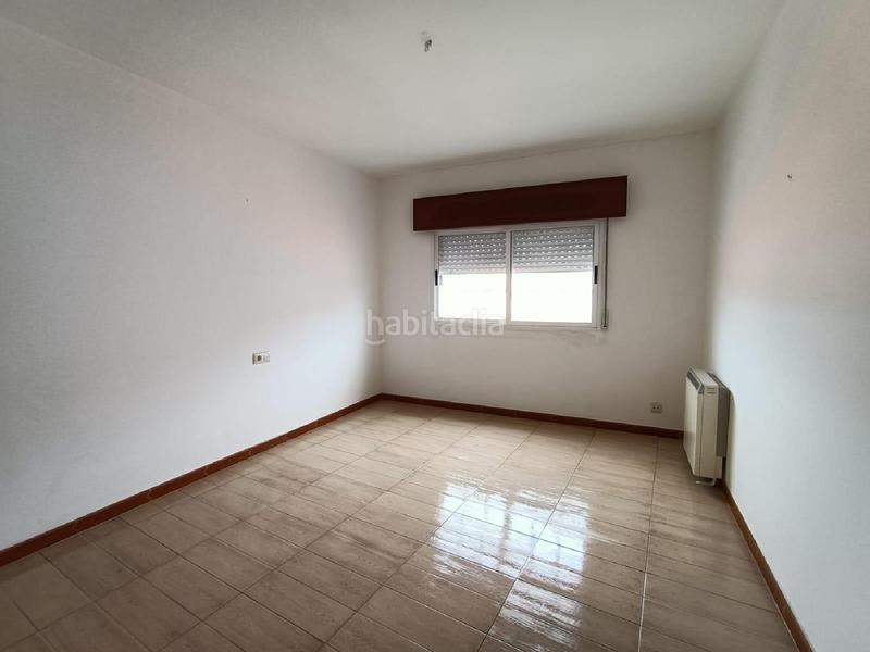 Foto 3cba9947-2ec0-483f-90df-6d7692143569. Piso rua pinzon sn en Camariñas