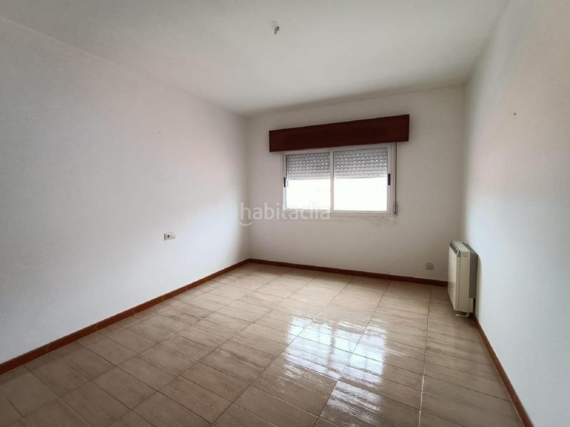 Foto 5982e0a3-f415-4b37-a88a-f8a0da54d4f1. Piso rua pinzon sn en Camariñas