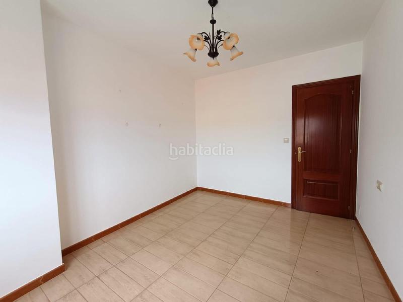 Foto 61d563f0-e9e0-454a-b37f-8460e95f20d8. Piso rua pinzon sn en Camariñas