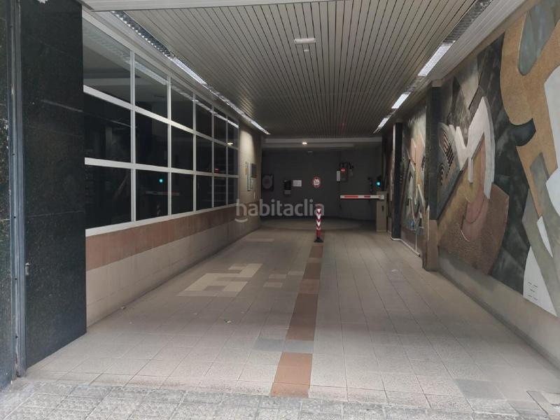 Foto bc8cae3f-332f-4f2d-9a4f-b729d8da5362. Parking coche c errekakoetxe en Alhóndiga Bilbao