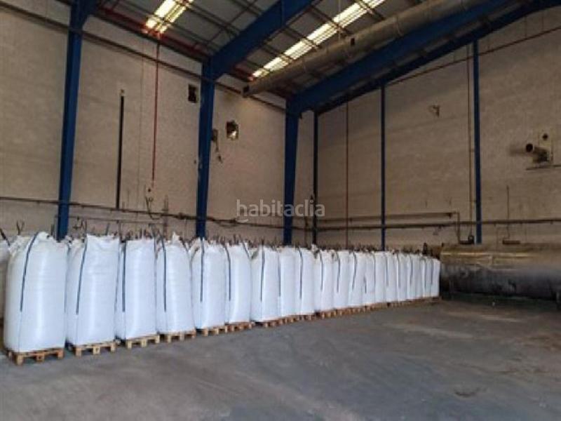 Foto 34497a50-70c8-4d44-966c-9e950dc255f8. Fabrikhalle in Tarancón