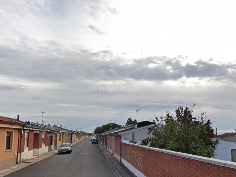 Foto 02d0ad5b-b4c9-40e6-afd8-407a5d41b81e. Xalet amb aparcament a Íscar