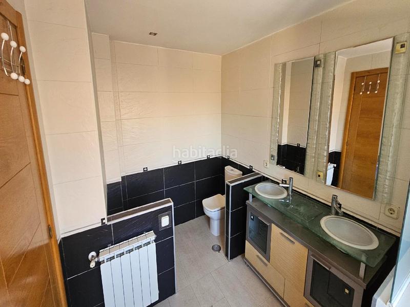 Foto 20a459f4-188c-4492-9b4d-51a20ba079e6. Xalet amb aparcament a Casar (El)