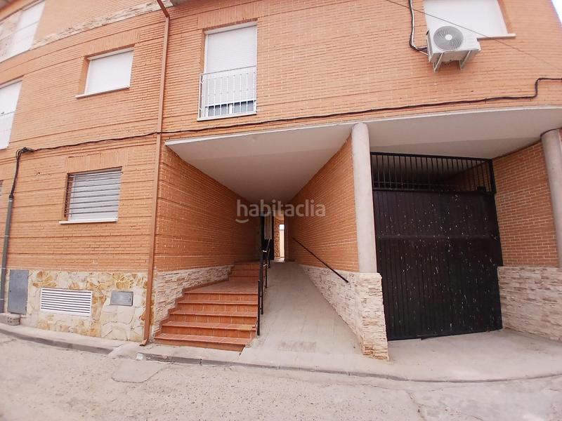 Foto 40b6c2ff-7a5b-46a6-bf4d-dcc390f8b9c8. Aparcament cotxe a Santa Olalla