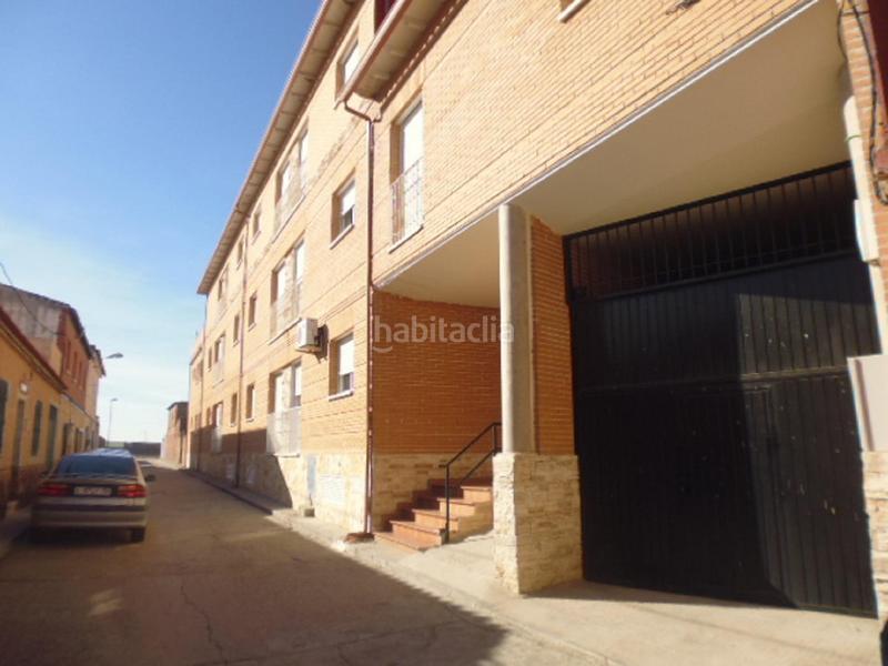 Foto 97486b79-3f08-47ad-bcfe-924457d812f4. Aparcament cotxe a Santa Olalla