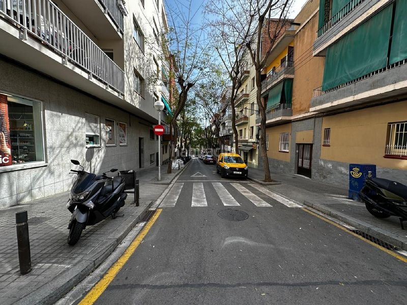 Foto 44ef5b43-65fb-40b5-bb77-59d5f666a6d3. Pis a Guinardó Barcelona