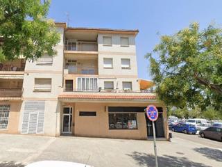 Locale commerciale in Valls. Arquitecto vives 3