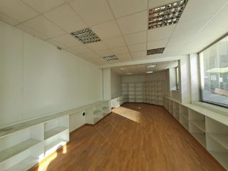 Geschäftsraum in Cambre. Locales centro cambre
