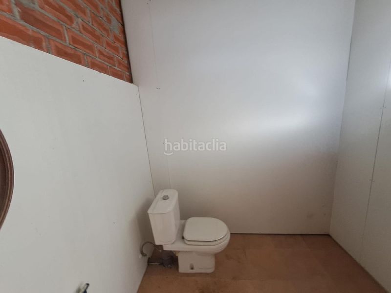 Foto 95894374-ee49-4ecf-92ec-9f6d68f7e79f. Local comercial a Cambre