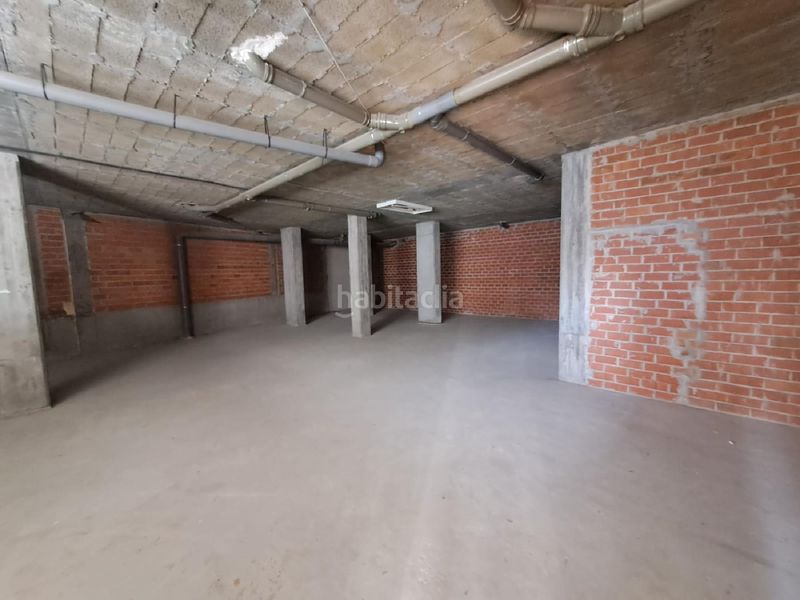 Foto e488fe5c-4397-41e7-a4bd-cd68b47cd302. Local comercial a Cambre