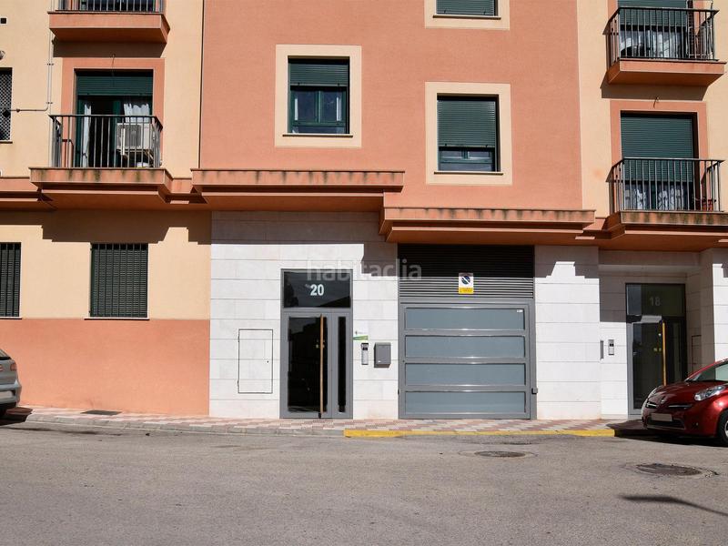 Foto 31c74295-384b-412a-a570-fe9964491230. Aparcament cotxe a Chinchilla de Monte - Aragón