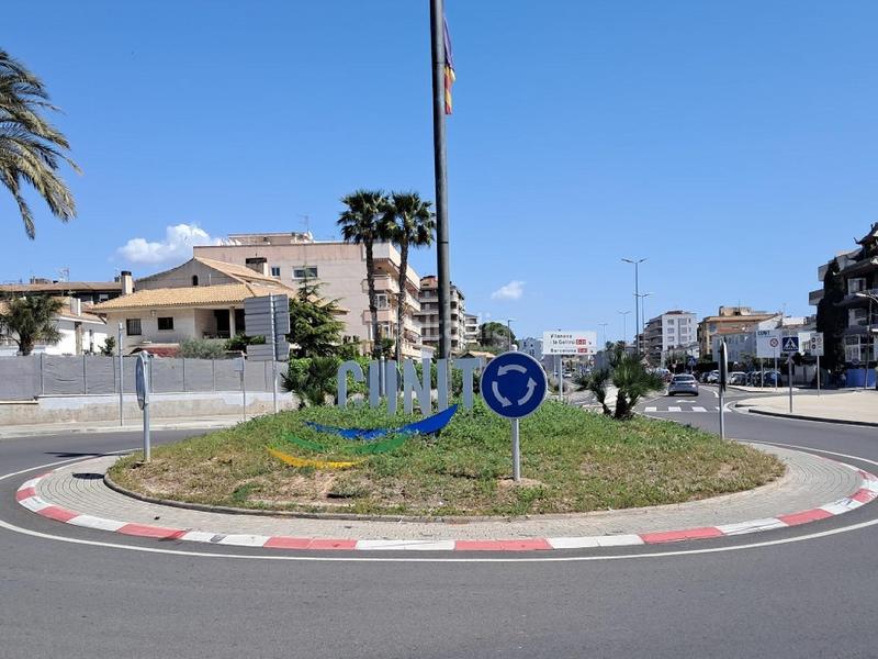 Foto 565e3fd2-e02c-45af-b984-e14446fdb1ca. Doppelhaus mit parking in Cunit residencial Cunit