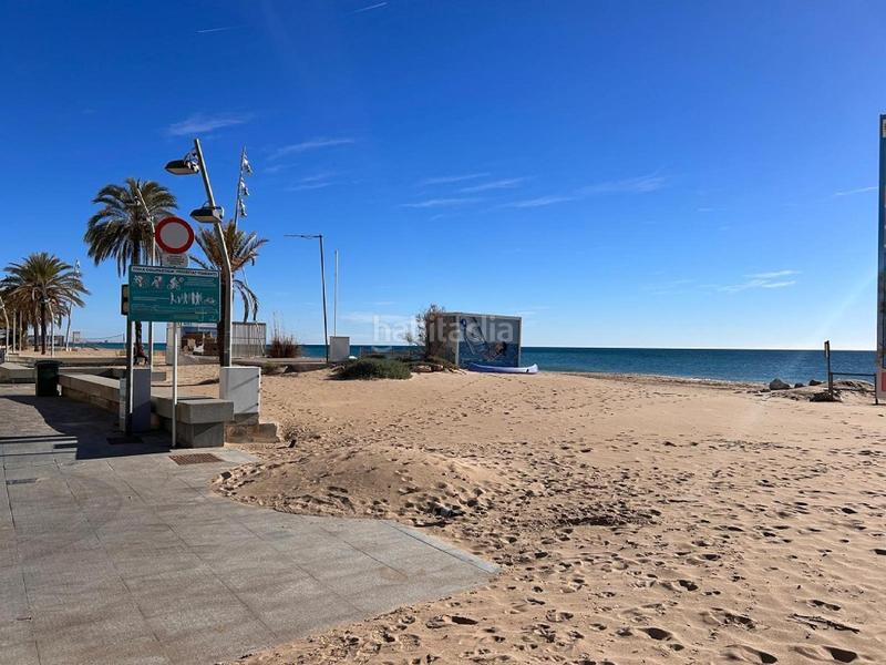 Foto 674c0bd7-0365-417f-bdc4-0756334f4940. Doppelhaus mit parking in Cunit residencial Cunit