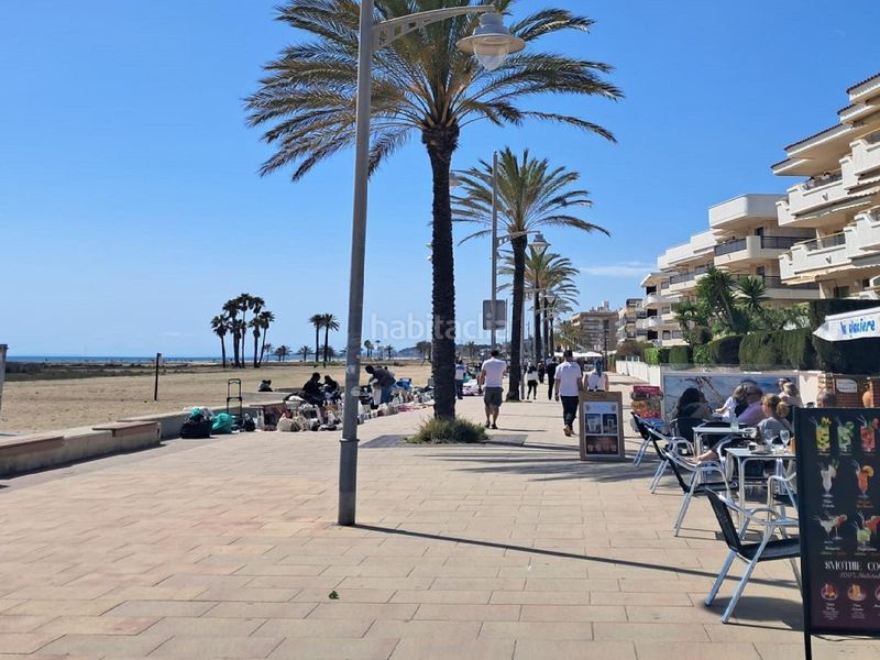 Foto cc9b8cfa-a290-429b-953f-c73b8ad16b28. Casa aparellada amb aparcament a Cunit residencial Cunit