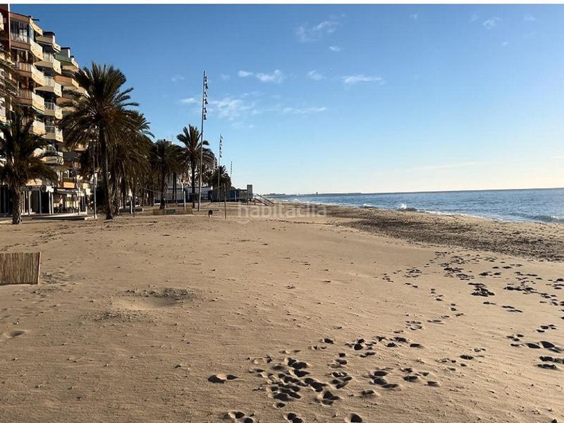 Foto d2f46c30-909c-4aae-8ea1-adbad96a68ad. Casa aparellada amb aparcament a Cunit residencial Cunit