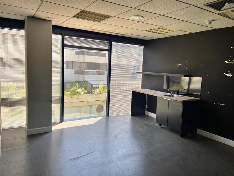 Foto 27f41ff9-9f4f-48bd-80c7-70b873255d2d. Bureau avec parking dans Aravaca Madrid