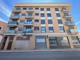 Local Comercial a Carcaixent. Emilio donat 17