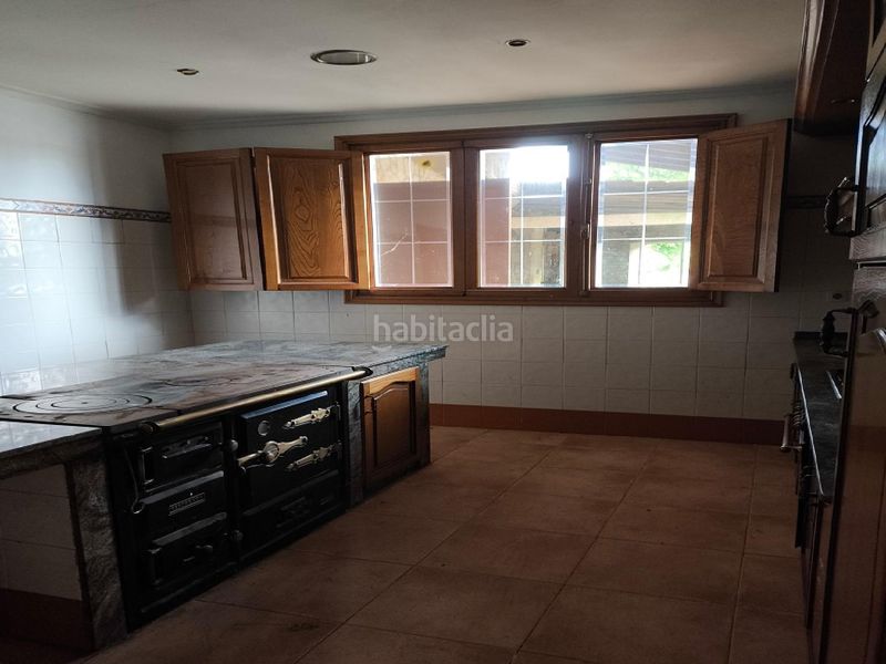 Foto 9123d45d-f4b8-46ce-8db1-f810b6b49d7b. Casa val do carrio sn en Lalín