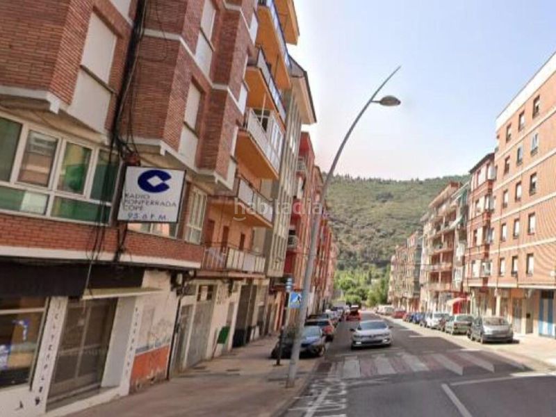 Foto fd4e7404-294f-404b-bfe3-c10931861b64. Pis a Centro Ponferrada
