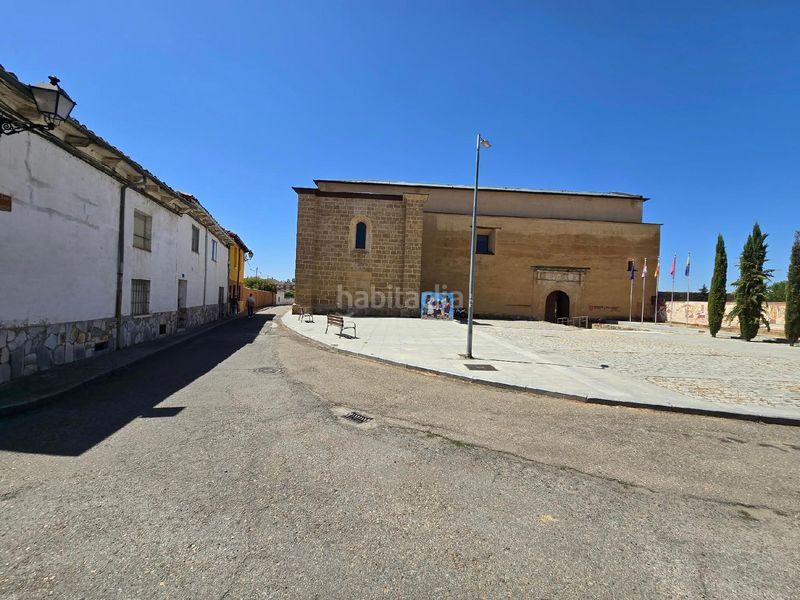 Foto 35d61d55-9bdb-44aa-93c3-ab898a658c32. Pis a Mansilla de las Mulas