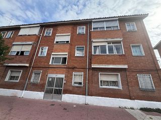 Etagenwohnung in Delicias. Segovia 143