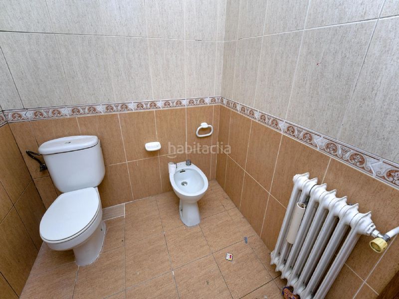 Foto b78c5f9c-e370-489d-a9c8-b68bbea52f51. Pis a Flores de Sil - La Placa Ponferrada