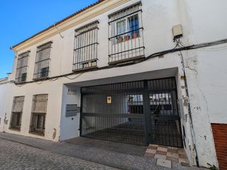 Xalet a Villanueva del Ariscal. Santa angela de la cruz 9