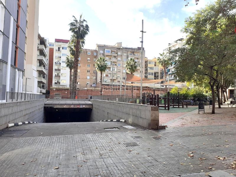 Foto 471220c5-c68a-4925-98f0-f117604f5b97. Aparcament cotxe a El Camp d´en Grassot i Gràcia Nova Barcelona