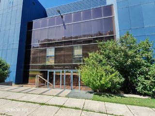 Aparcament cotxe a Avenida Europa