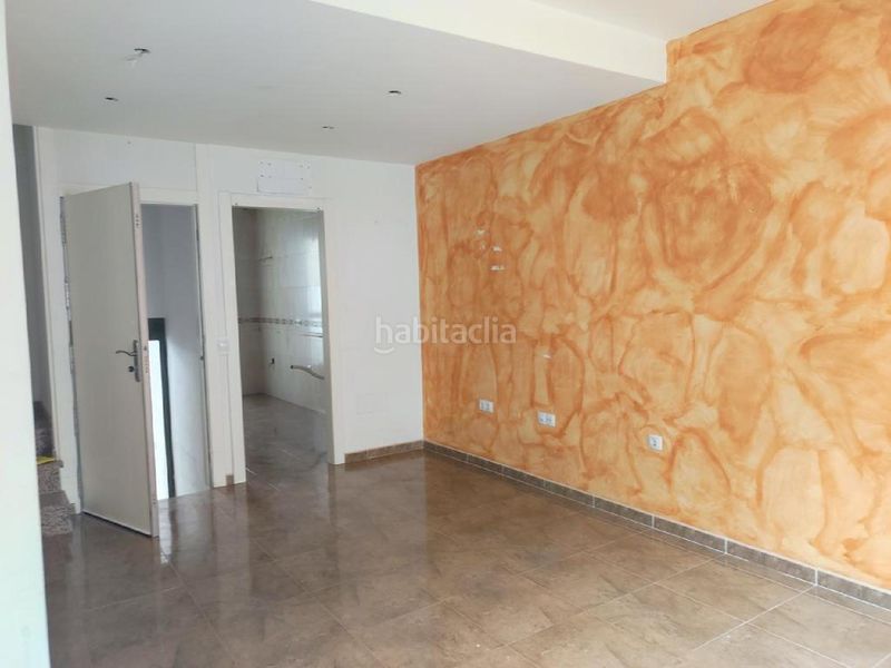 Foto b4628334-92db-4479-a1fc-84e2a359a6d0. Dúplex amb aparcament a Alhabia