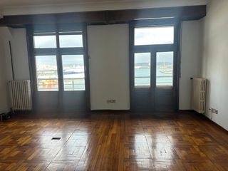 Etagenwohnung in Cuatro Caminos - Plaza de la Cubela. Primo rivera 3