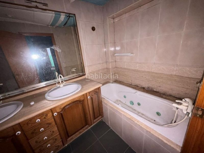 Foto cb4d8ad2-9a98-49de-b11e-f0b5fe7e0558. Pis a Canals