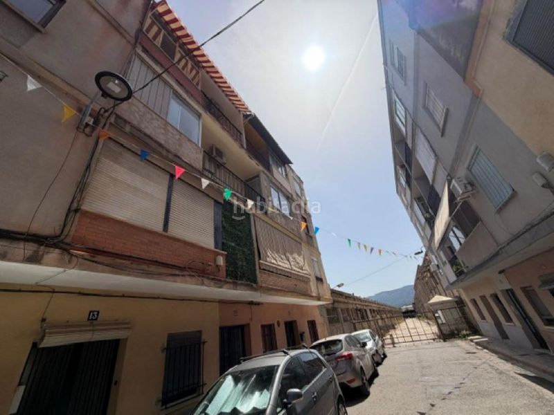 Foto f4a0690a-6ff3-4704-a15d-adb86385487c. Pis a Canals
