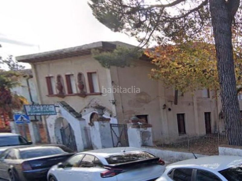 Foto c3a96f54-e76a-40ba-af7e-35c664f1ad0b. Edificio mossen anton serres 9 en Arbúcies