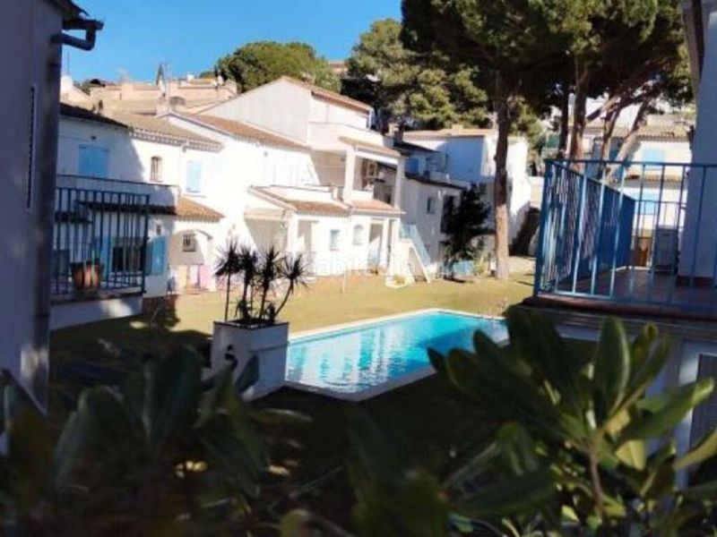 Foto b5d95146-9c53-4983-936c-ebbd7c2bf315. Aparcament cotxe a Eixample Residencial Escala (L´)