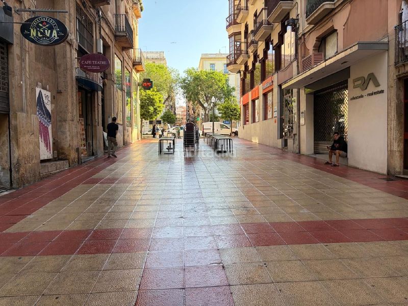 Foto f1280320-eb10-4d0f-acc3-47acc537888d. Local comercial a Eixample Tarragona