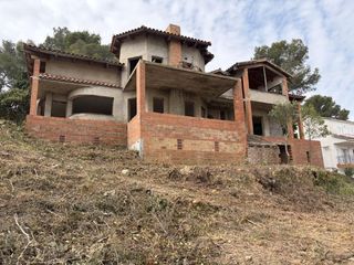 Chalet in Albinyana. Esparraguera 21
