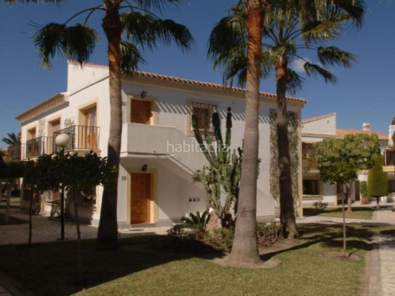 Foto 012f0299-936e-4029-9ff9-d5acd4846498. Pis amb piscina a Las Marinas - Pueblo Laguna Vera