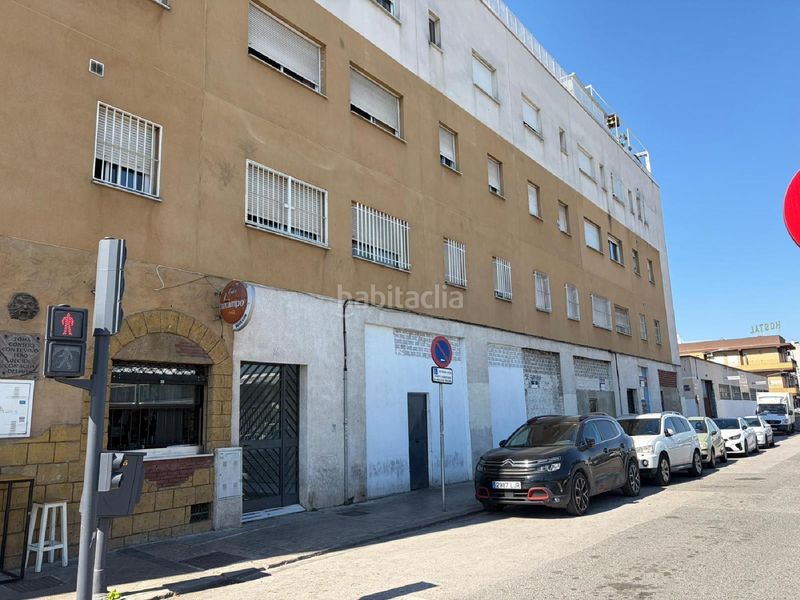 Foto 7701a3ce-f2e7-4b4d-8e21-5d8fb3ec1b2a. Pis amb aparcament a Palmete Sevilla