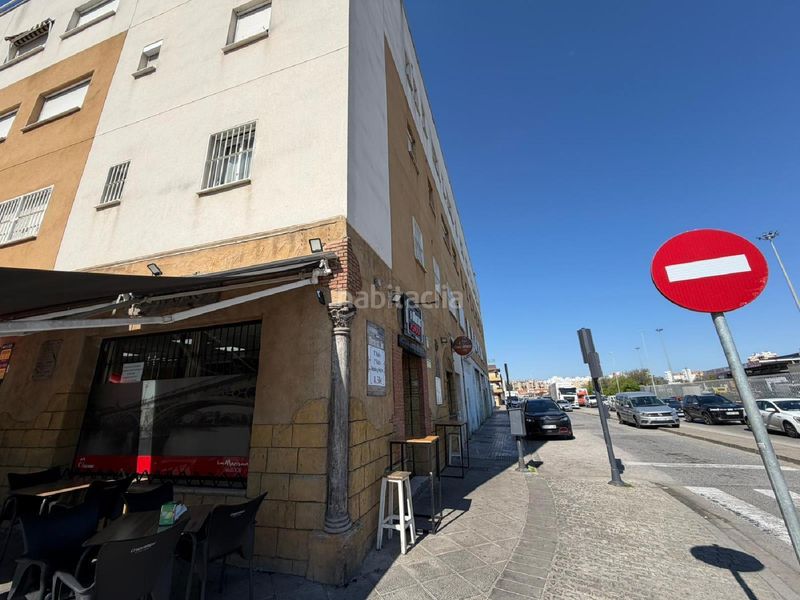 Foto aea44c78-cb26-4270-b2b6-8818c07cd0ee. Pis amb aparcament a Palmete Sevilla