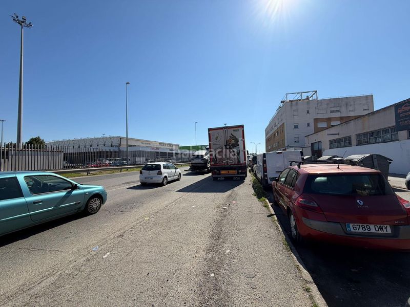 Foto d74384f0-f76f-40a9-bee8-265c93c83614. Pis amb aparcament a Palmete Sevilla