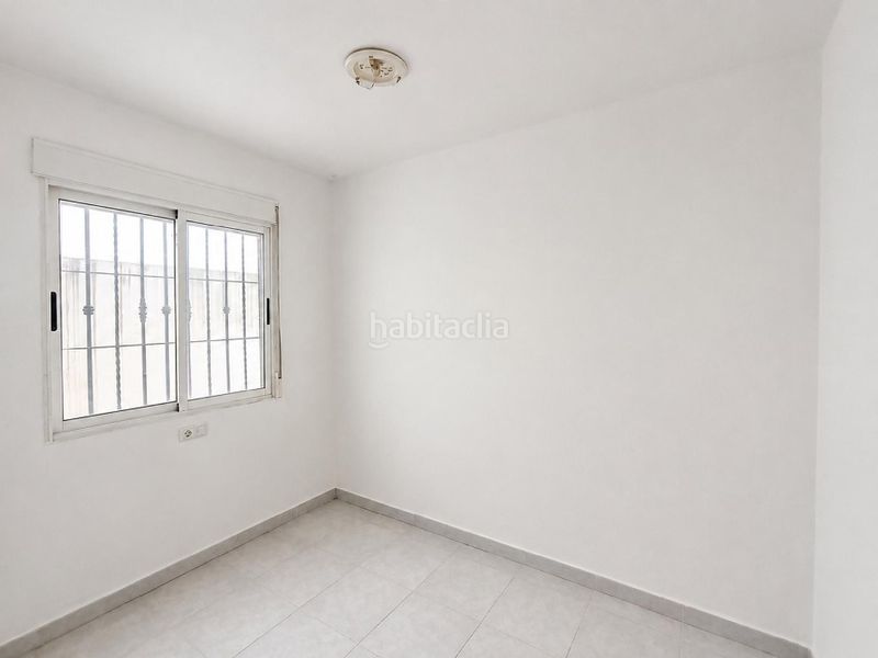 Foto 0f6dcdad-7cc2-41fc-ad6f-a7eed23f92da. Apartament amb piscina a La Florida Orihuela